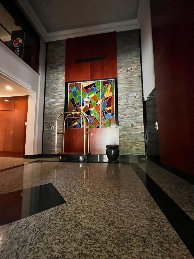 Bristol Hotel Buenos Aires Exterior foto